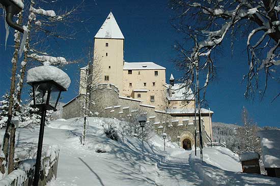 Das Burgerlebnis Mauterndorf ist von 29. Dezember bis Ostern wieder geöffnet Von der Piste ins Mittelalter