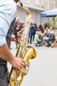 Flanierfestival VIELKLANG belebt die Altstadt (©Foto: TVB Salzburger Altstadt/Wildbild)