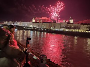 Silvesterfeuerwerk über der Festung Hohensalzberg (©Foto: Martin Schmitz)